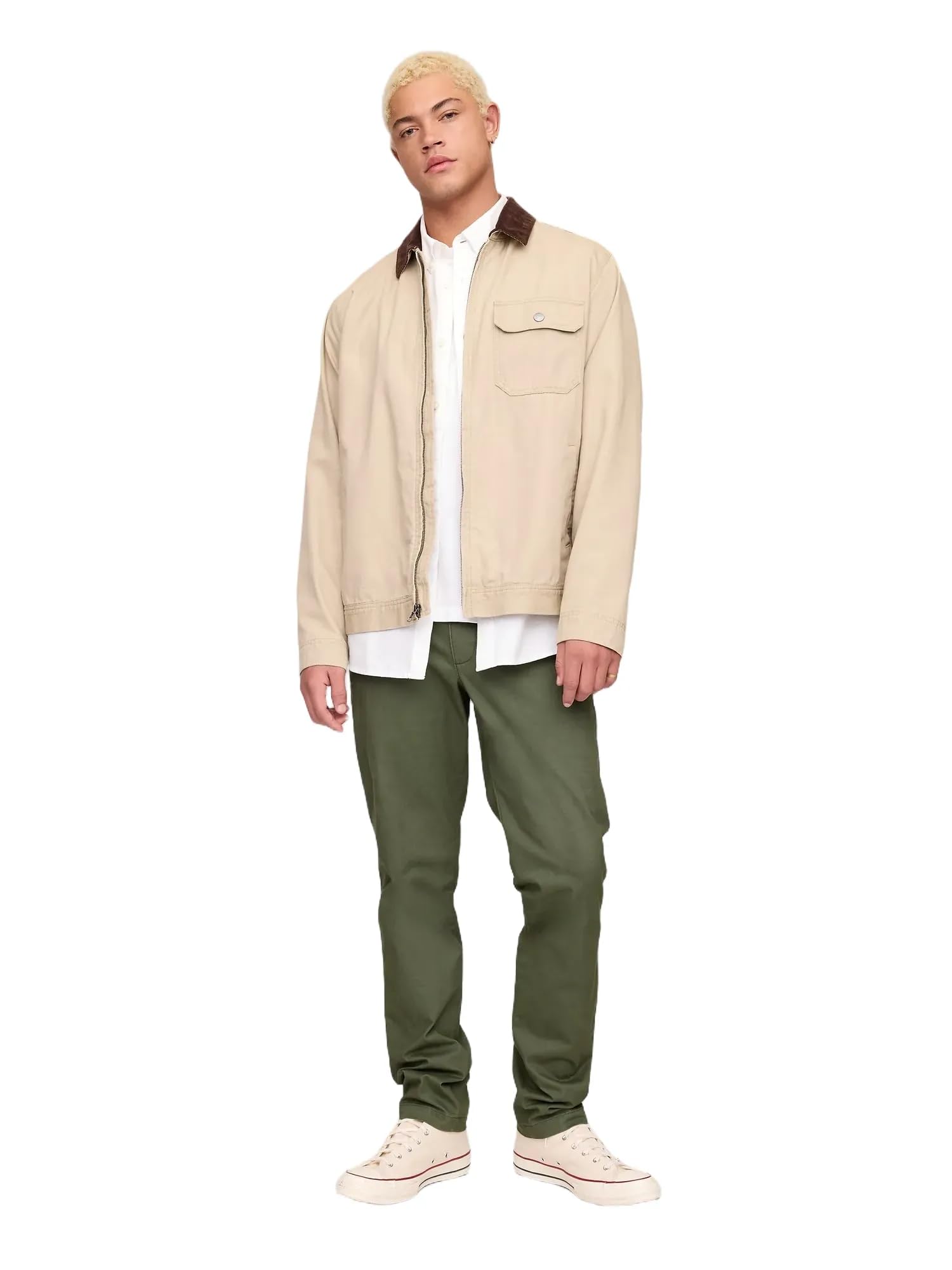 GAP Men's Essential Slim Fit Khaki Chino Pants