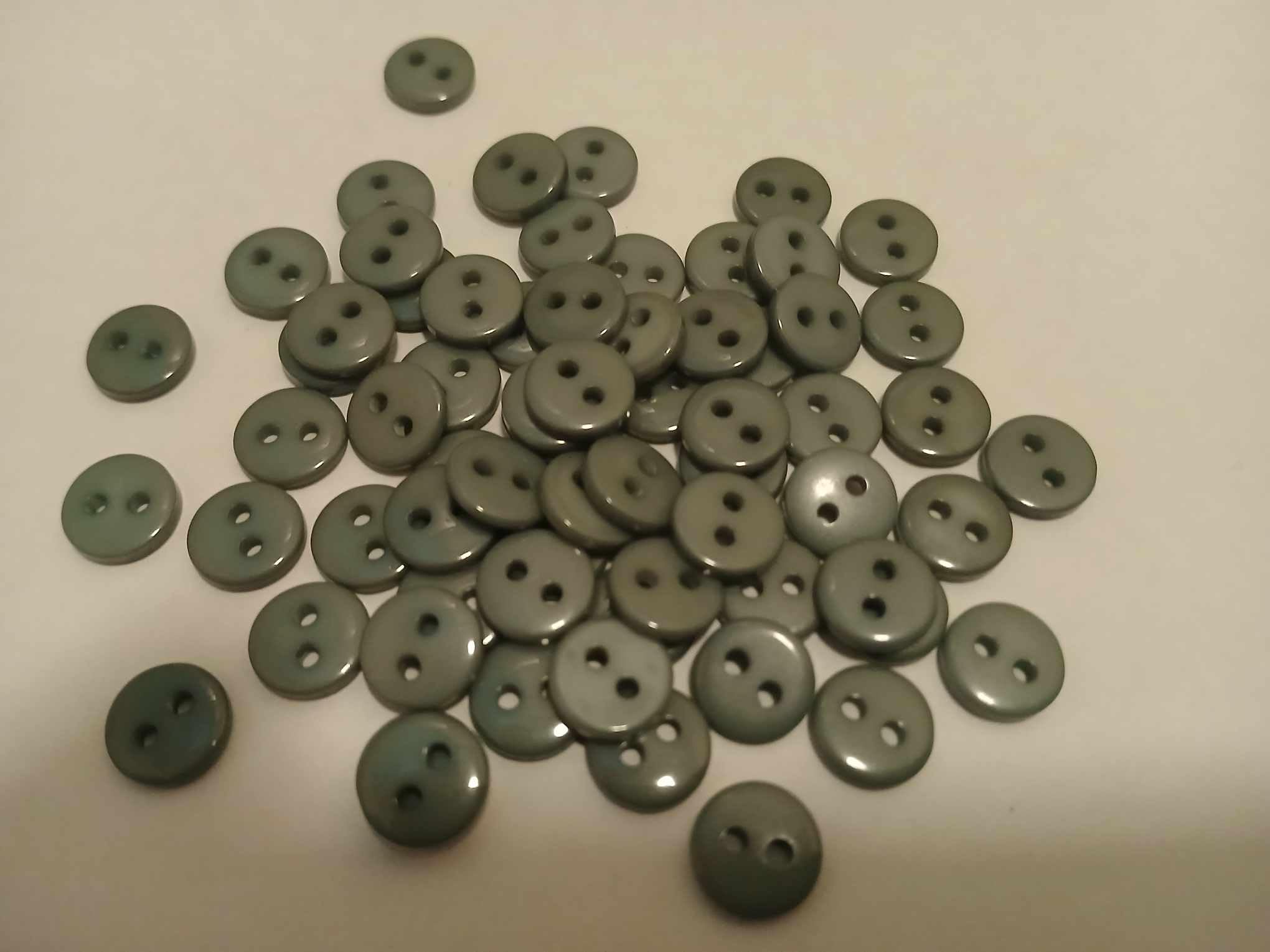 500 Grey Round 9mm Resin Buttons with 2 Sewing Holes. for Clothes Making, Art, Scrapbooking, and Many Other Crafts — image 1