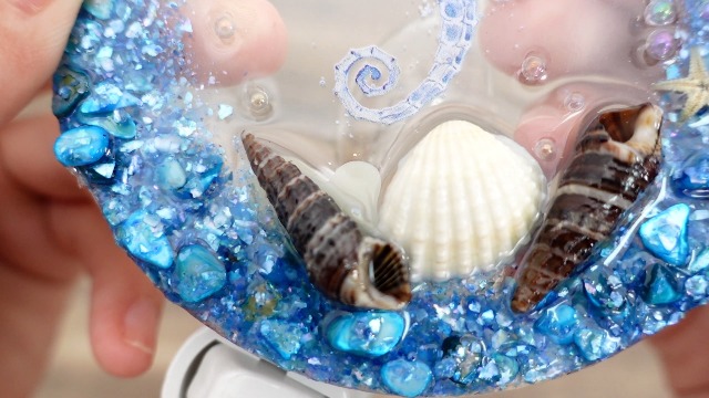 Image of Hortsun Plug in Seashell Night Light Ocean Sea Animal Decorative Night Light Plug in Beach Lamps Vintage Ocean Lamps for Adult for Home Bedroom Living Room Bathroom Wall(Sea Horse)