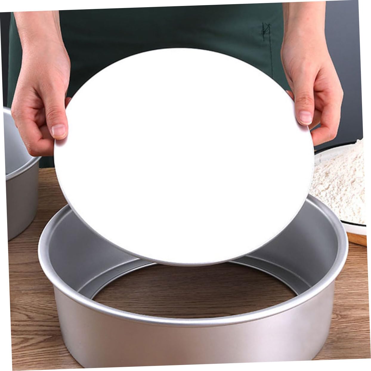 Kuchenform Runde aus Aluminiumlegierung Wiederverwendbar 20cm mit Abnehmbarem Boden für Gleichmäßiges Backen im Ofen