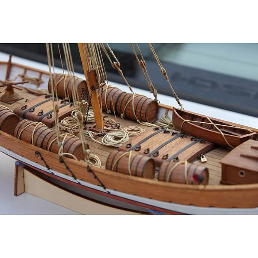 LEUDO 木製模型キット 1:72 Amazon | 木製1/48クラシックヨット地中海系Leudo 1800-1900船