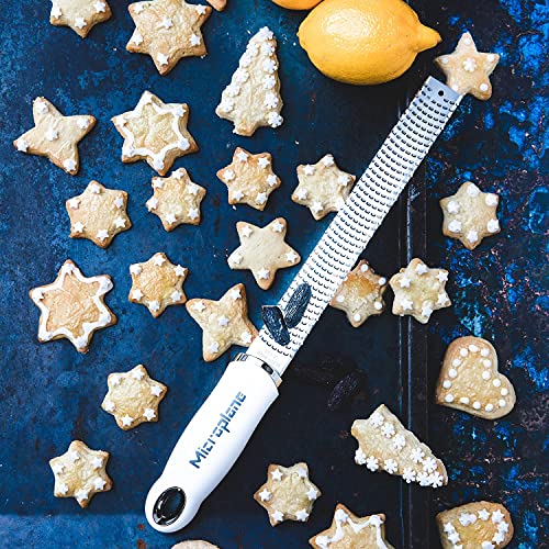 Foto von Microplane Premium Classic Zitrusschaber und Parmesan-Käsereibe, Weiß