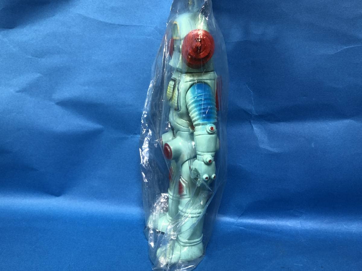 Amazon.co.jp: ブルマァク ウルトラセブン キングジョー ジャイアント