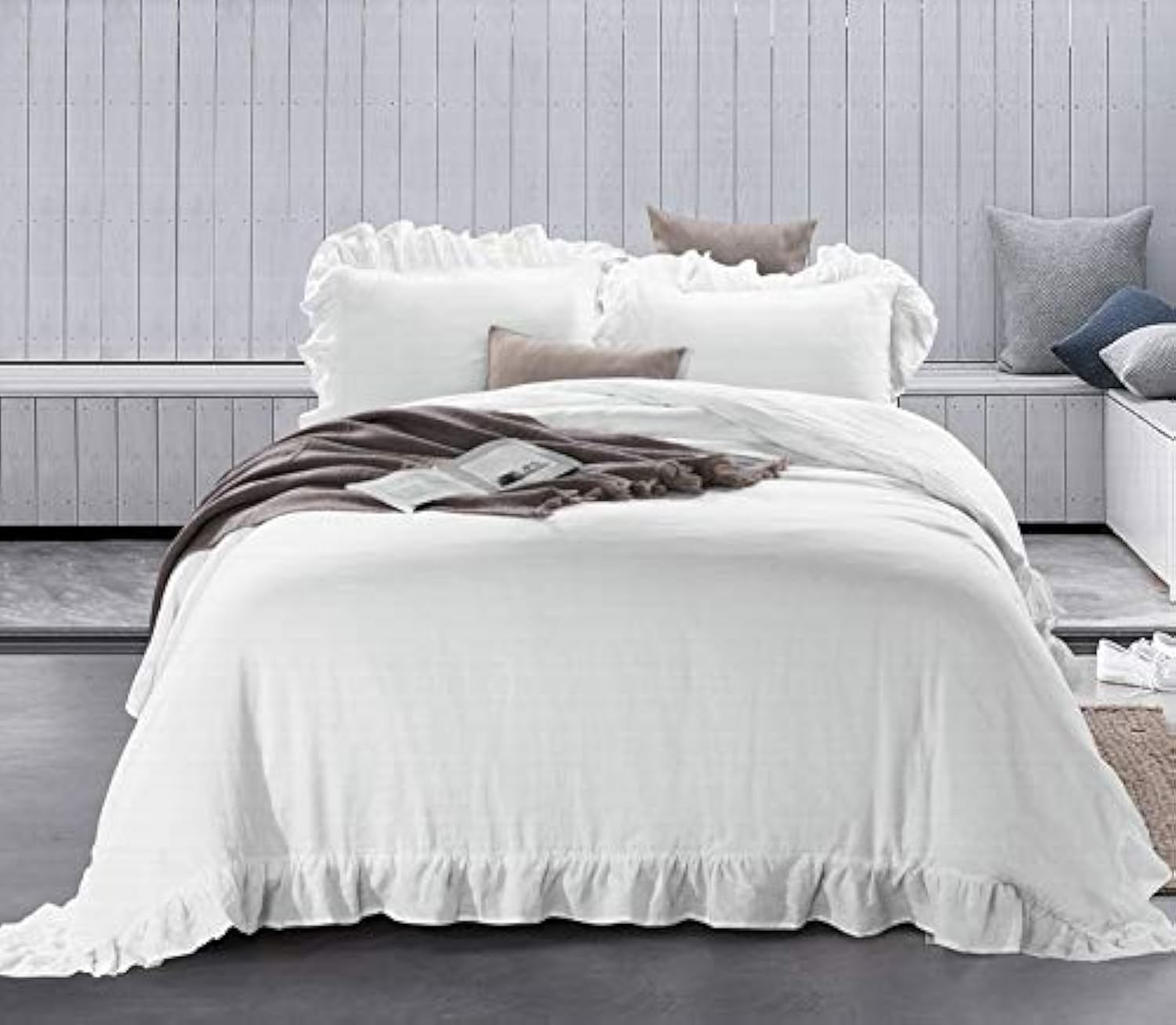 meadow park 100% Stone Washed French Linen Duvet Cover Set 3 Pieces - Super Soft, King Size 104 inches x 92 inches, Shams 20 inches x 36 inches, Ruffled Style - Button Closure - Corner Ties, White