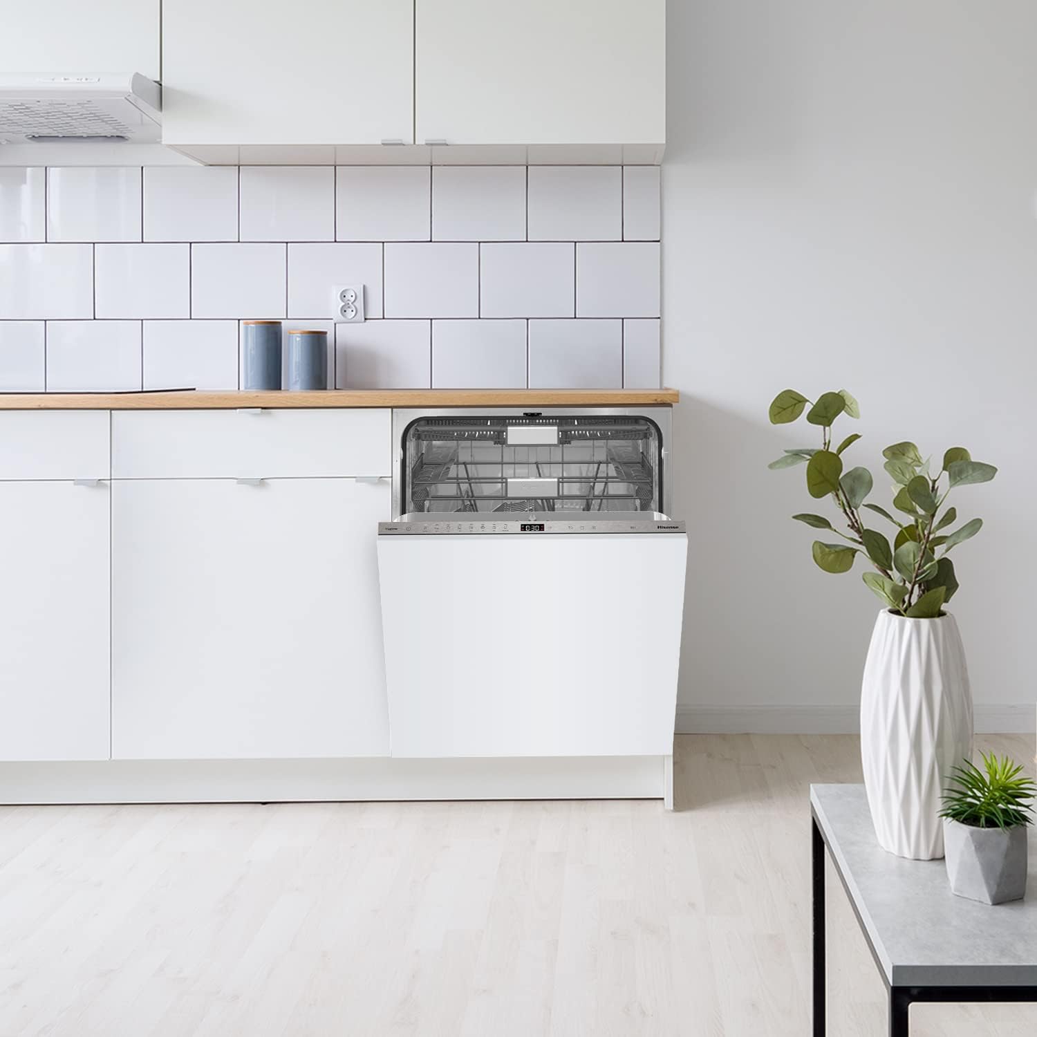 Hisense HV693C60AD dishwasher installed in a modern kitchen