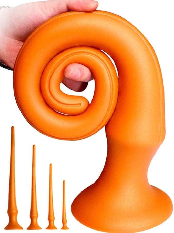 Meerdere hoogtepunten door een dildo in het poepgaatje