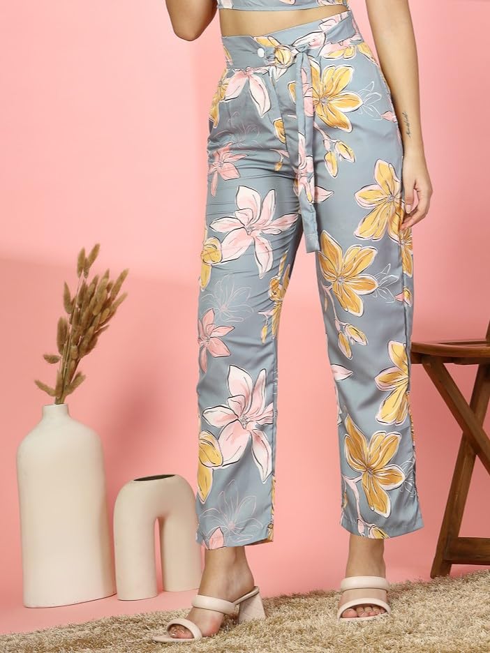 Image of OOMPH! Crepe Cropped Pants for Women