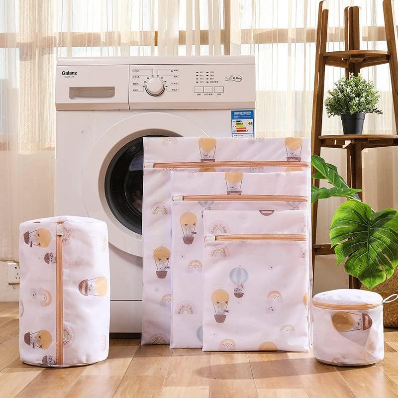 Image of HomeCloud Mesh Laundry Clothes Washing Bag with zip lock for Delicate Clothes, Stockings, Underwear, Bras & Lingerie for Washing Machine| Pack of 5 (Beige)