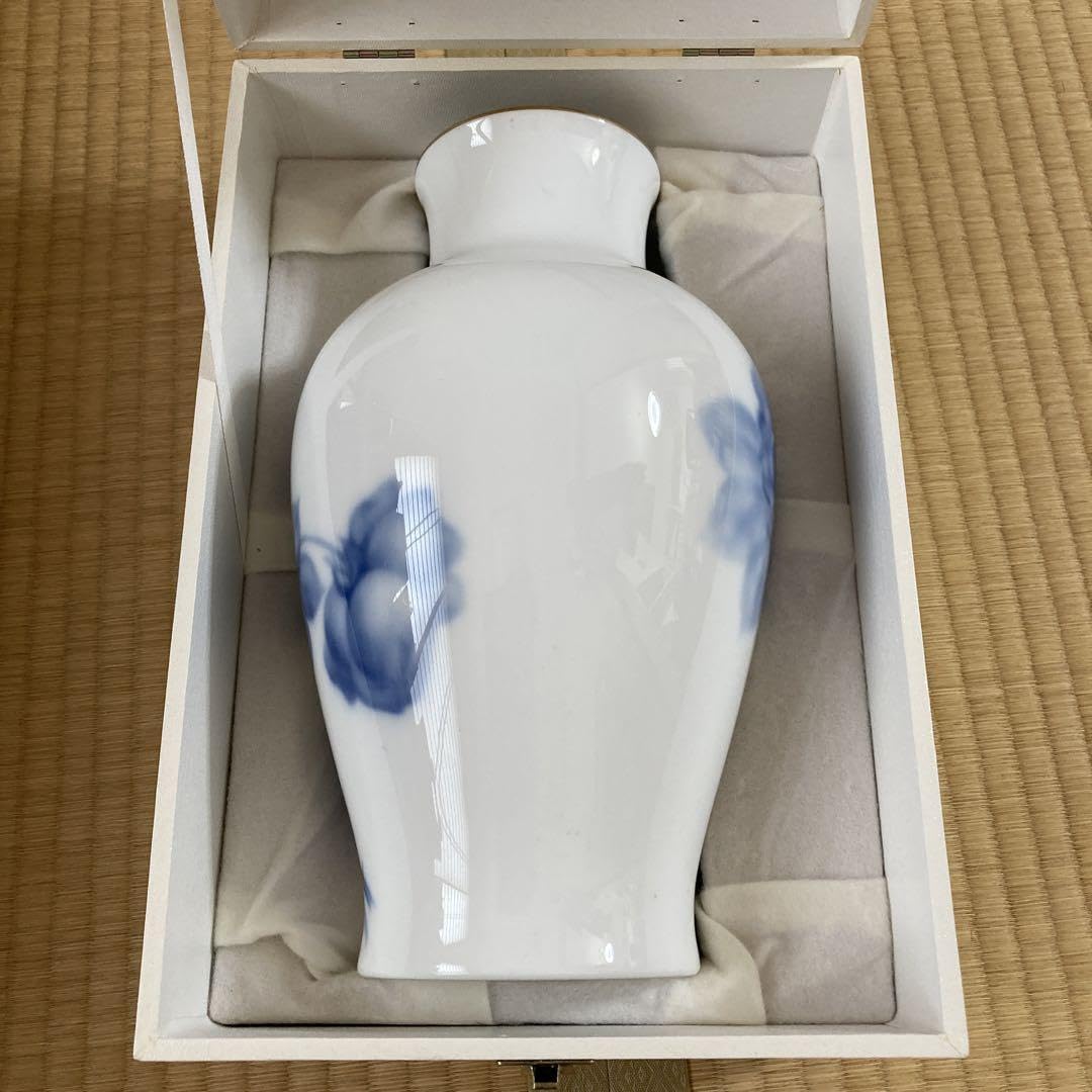 Amazon.co.jp: OKURA オクラ 大倉陶園 ブルーローズ 花瓶 陶器 壺