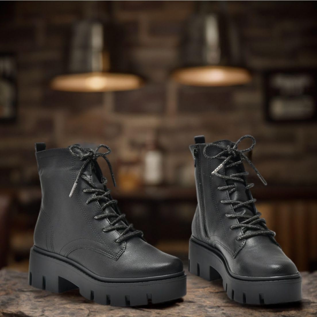 Bota Coturno Feminino Glitter FlatForm Via Marte em promoção! Veja a oferta e mais achadinhos de Botas 6 Hoje é o melhor dia para comprar Bota Coturno Feminino Glitter FlatForm Via Marte com aquele preço maroto! Promoção! Aproveite a oferta! 6