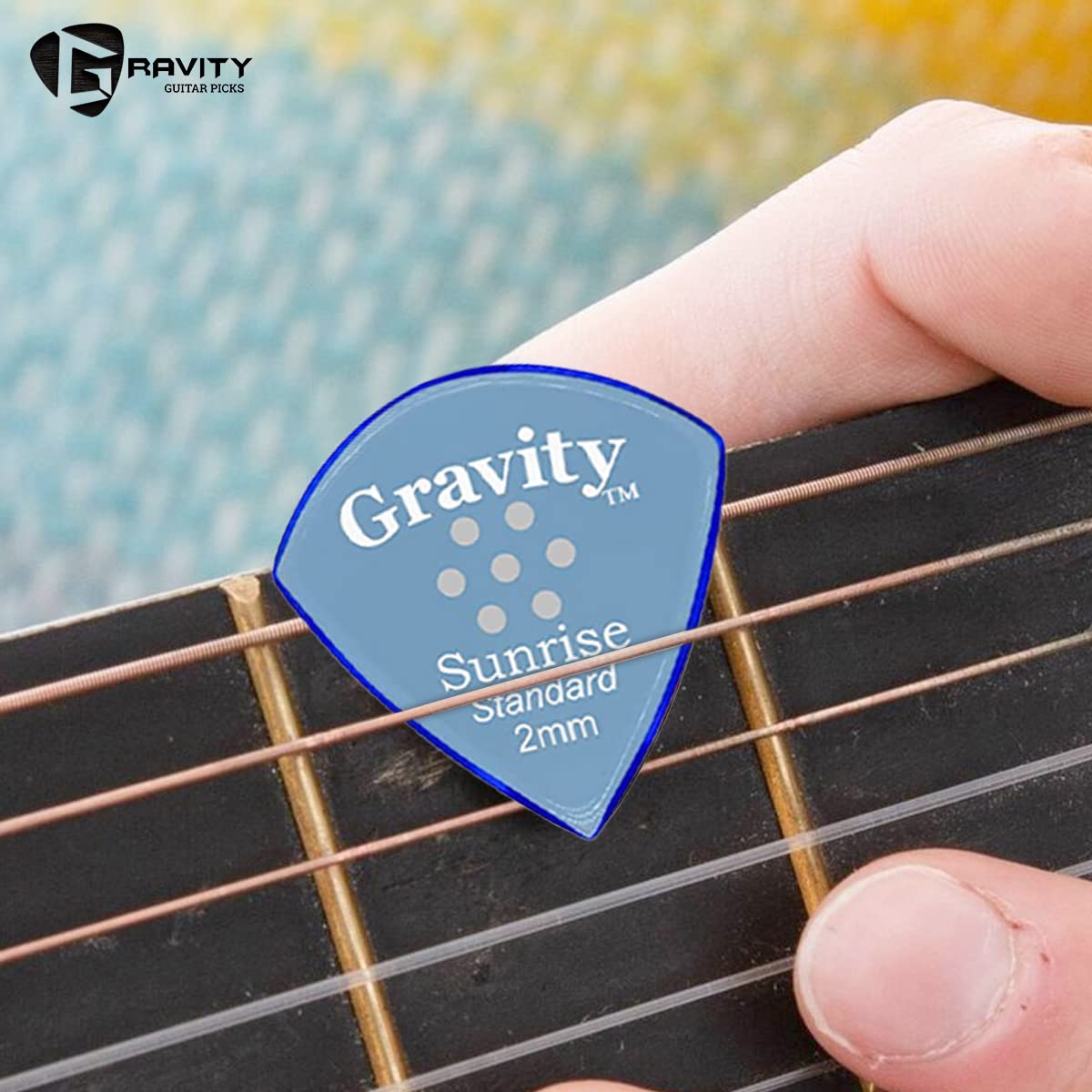 Gravity Plektren für Acryl-Gitarren mit polierten abgeschrägten Kanten für helleren Sound und engeren Halt, 5 Stück Handgefertigt in Kalifornien Variety Pack, Thicknesses, Grip Holes