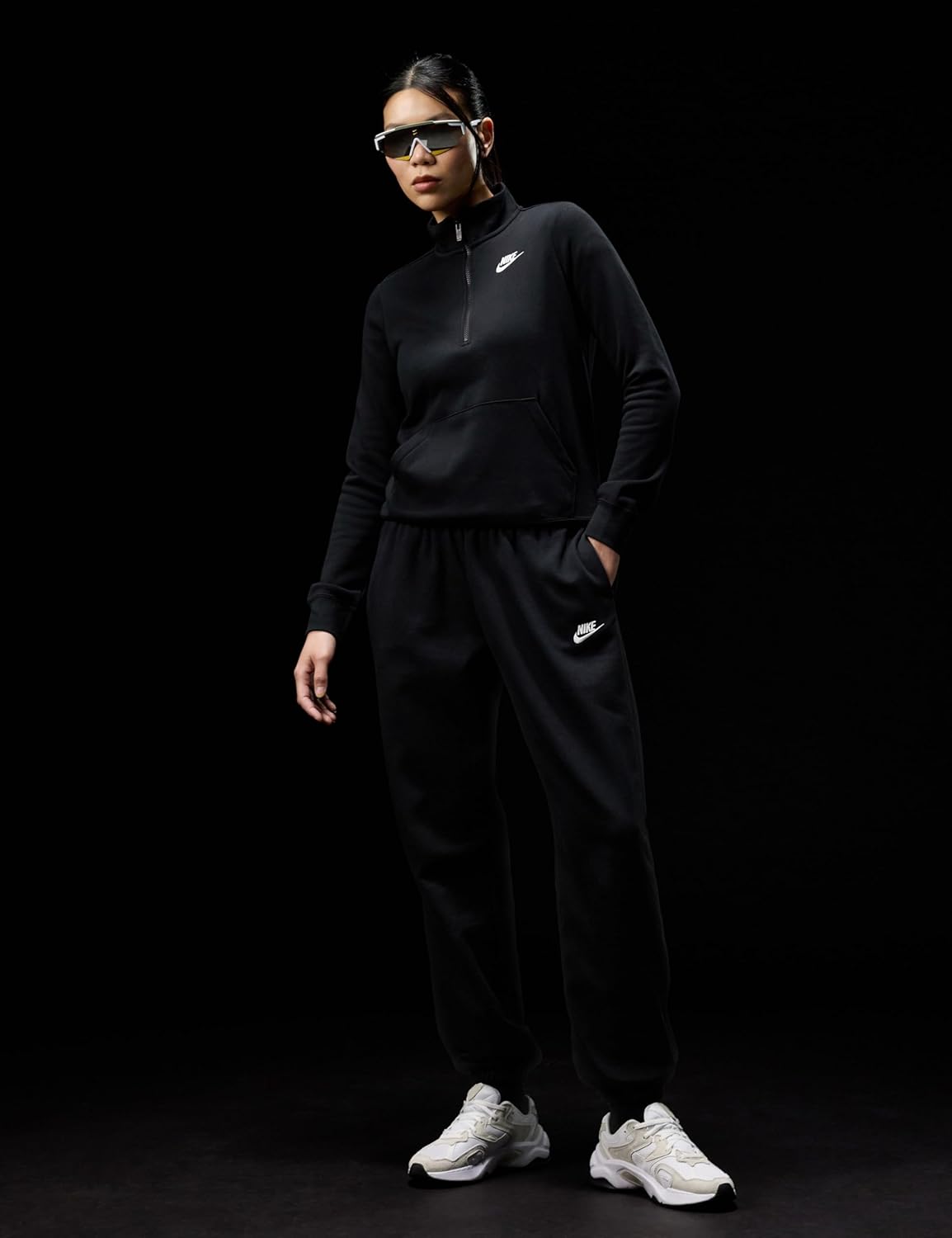 Nike Women's Sportswear Club Fleece Mid-Rise Oversized Sweatpants - Image 7