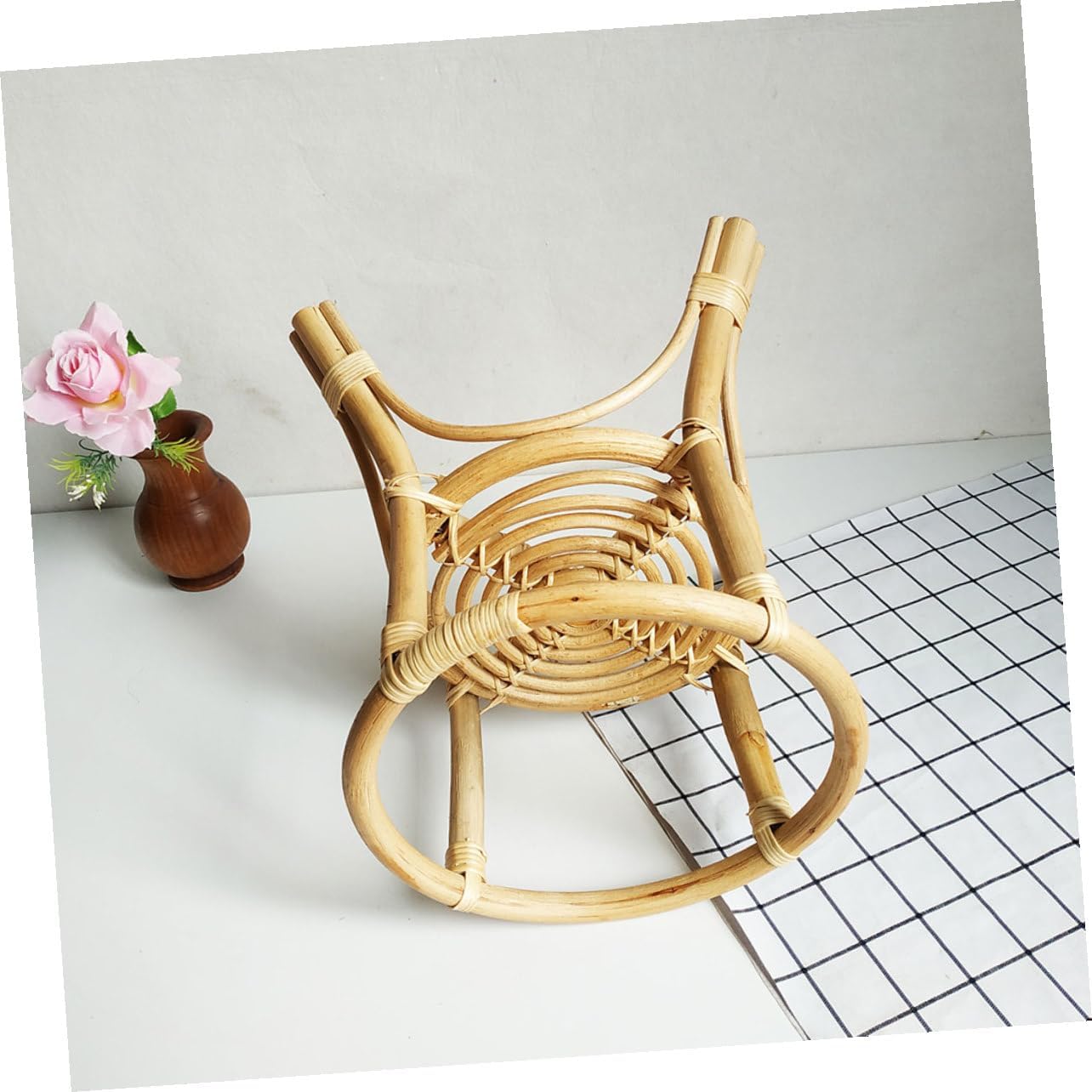 Rattan Craft Plant Stand Indoor Flowerpot Holder Rack Woven Design Compact Decorative Planter Display for Living Patio Office