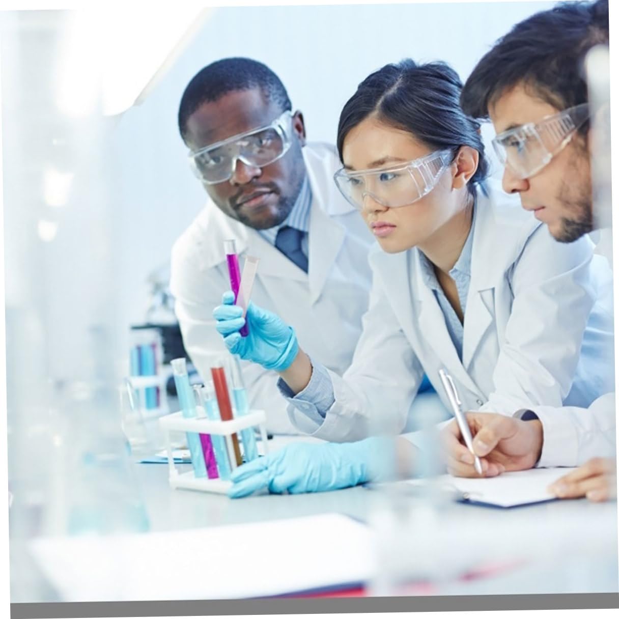 FRCOLOR Provette per Centrifuga da 10 Ml Tappo Set da 200 Pezzi Plastica Trasparente Fondo Tondo e Scala Graduata per Laboratorio Scientifico e Analisi Biochimiche