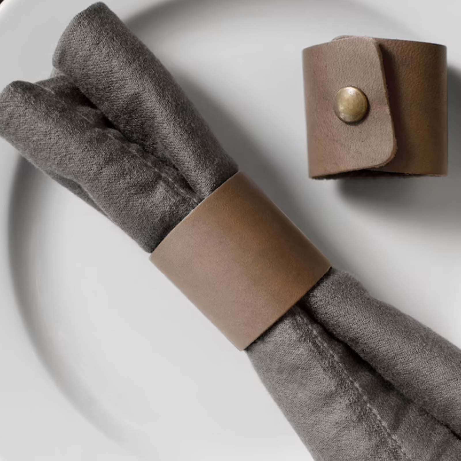 Set Di 6 Portatovaglioli Rustici In Pelle PU Per La