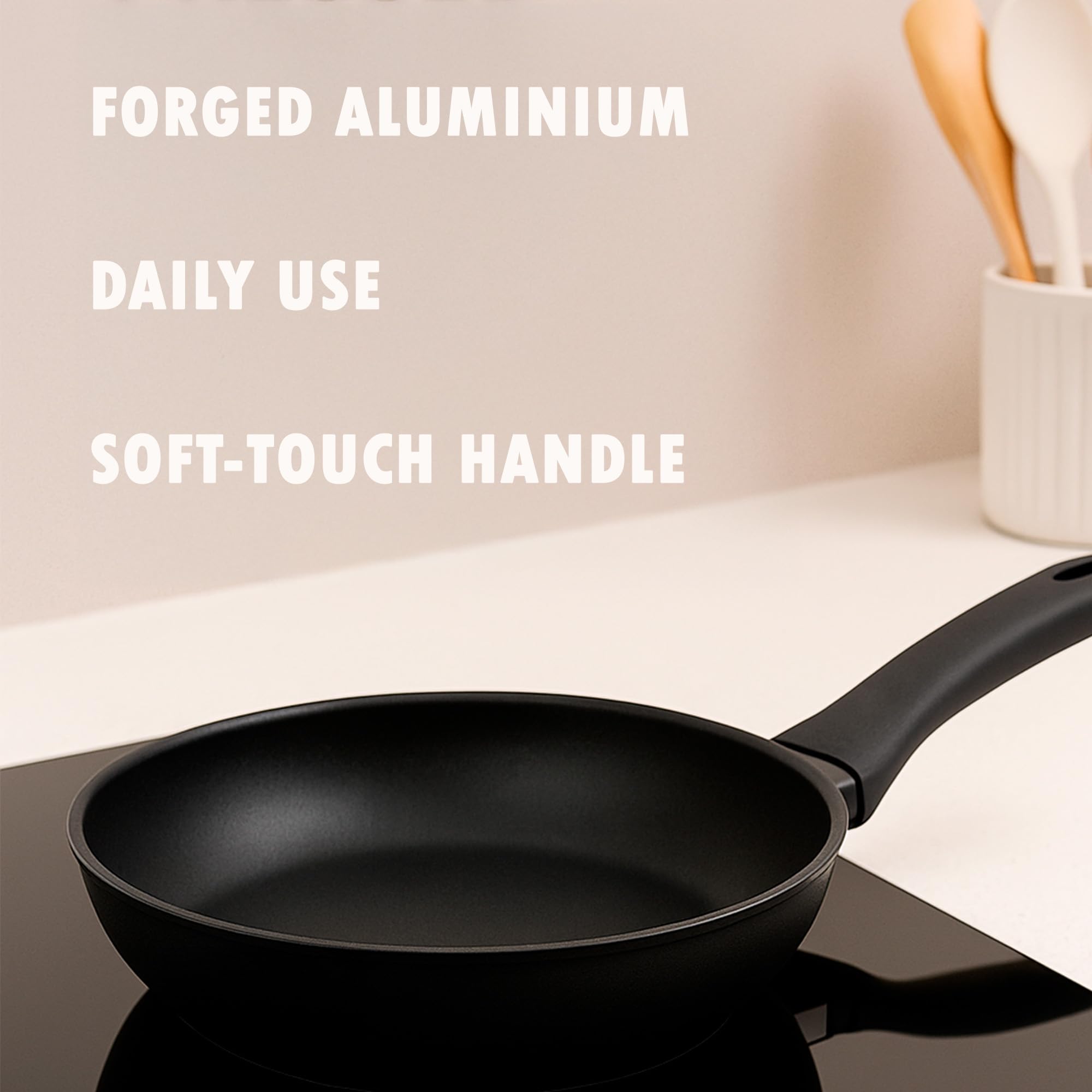 Wecook! Ecogreen Juego de Sartenes Antiadherentes Set de 3 sartenes 20-24-28 cm de Aluminio Prensado – Apta para todas las cocinas Inducción, Gas y Vitrocerámica, libre PFOA, Mango Soft Touch, Negro