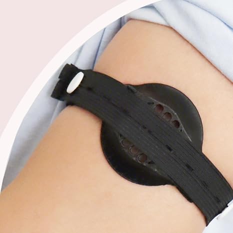 Dexcom G7対応 CGMセンサー保護カバー 2個パック 腕と脚用の再利用可能なハードシェルガード 睡眠中の圧力を軽減、調節可能なゴムバンド付き