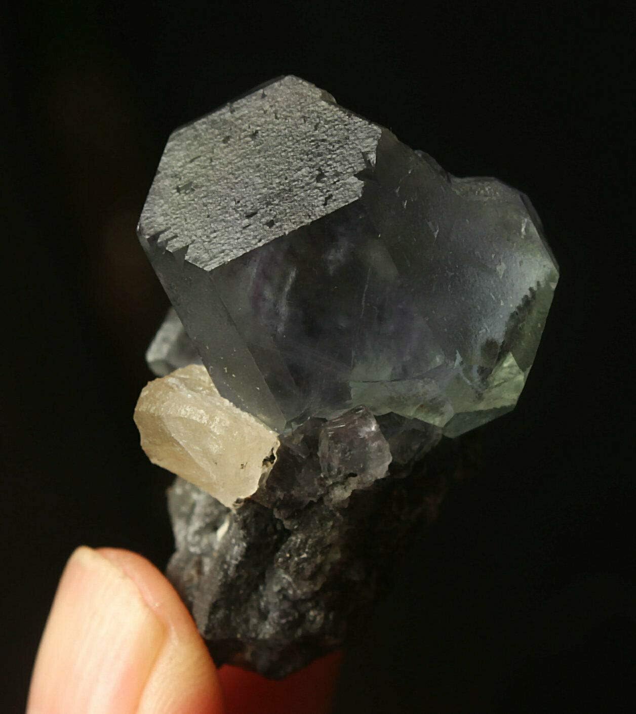 HQRP Rare 165ct 41mm Transparent Green Fluorite Cube w/Clear & Yellow Calcite Crystals Cluster Natural Gemstone Collectible Mineral Rough Specimen - China