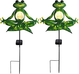 YJFWAL 2 Pack Frog Solar Lights Outdoor Frog Garden Decorations with Solar Lights Metal Frog Solar Stake Lights Waterproof Solar Powered Light for Patio, Lawn, Backyard, Pathway Decor