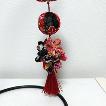 Amazon.co.jp: 吊るし飾り ちりめん細工 七宝鞠 : おもちゃ