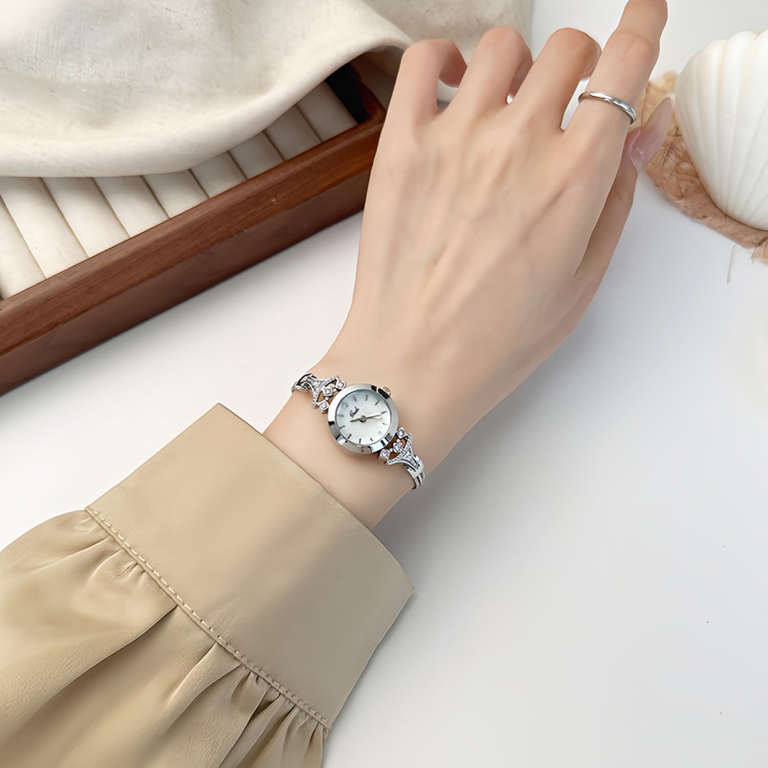 CARLIEN Damen-Armbanduhr, klein, elegant, einfach, Luxus, Strass-Perlen, Quarzuhrwerk, leichte Stahllegierung, Mesh-Armband, modische Damen-Armbanduhr