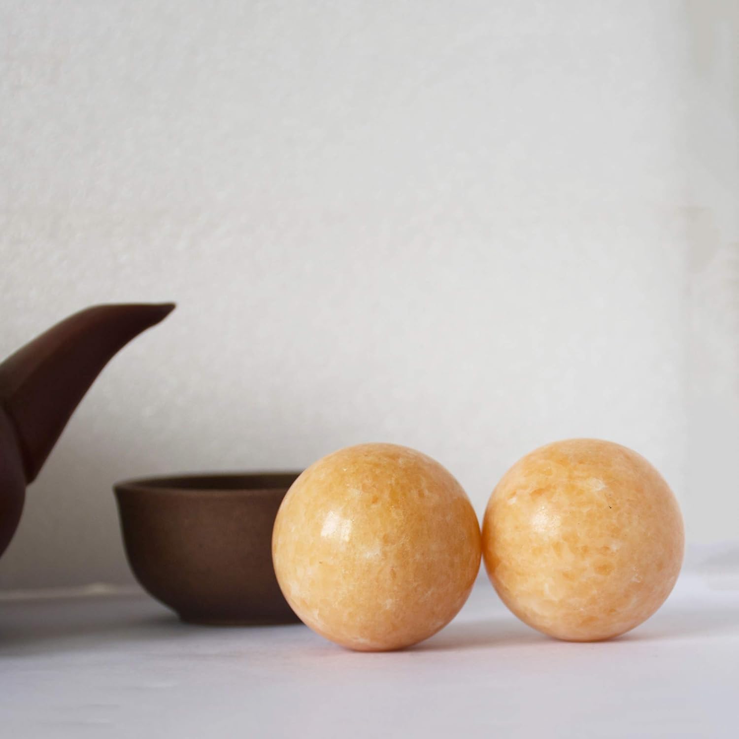 A Pair of Chinese Baoding Balls Orange Health Massage Balls Stress Relieve Hand Exercise Balls Natural Marble (Orange, 1.4'')