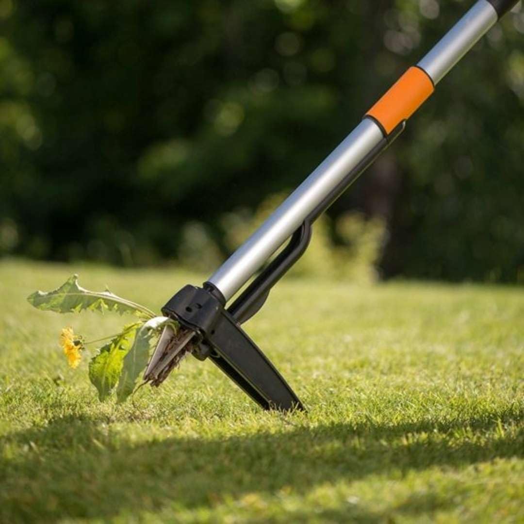 Fiskars Unkrautstecher Telescopic, Schwarz, Länge: 99-119cm