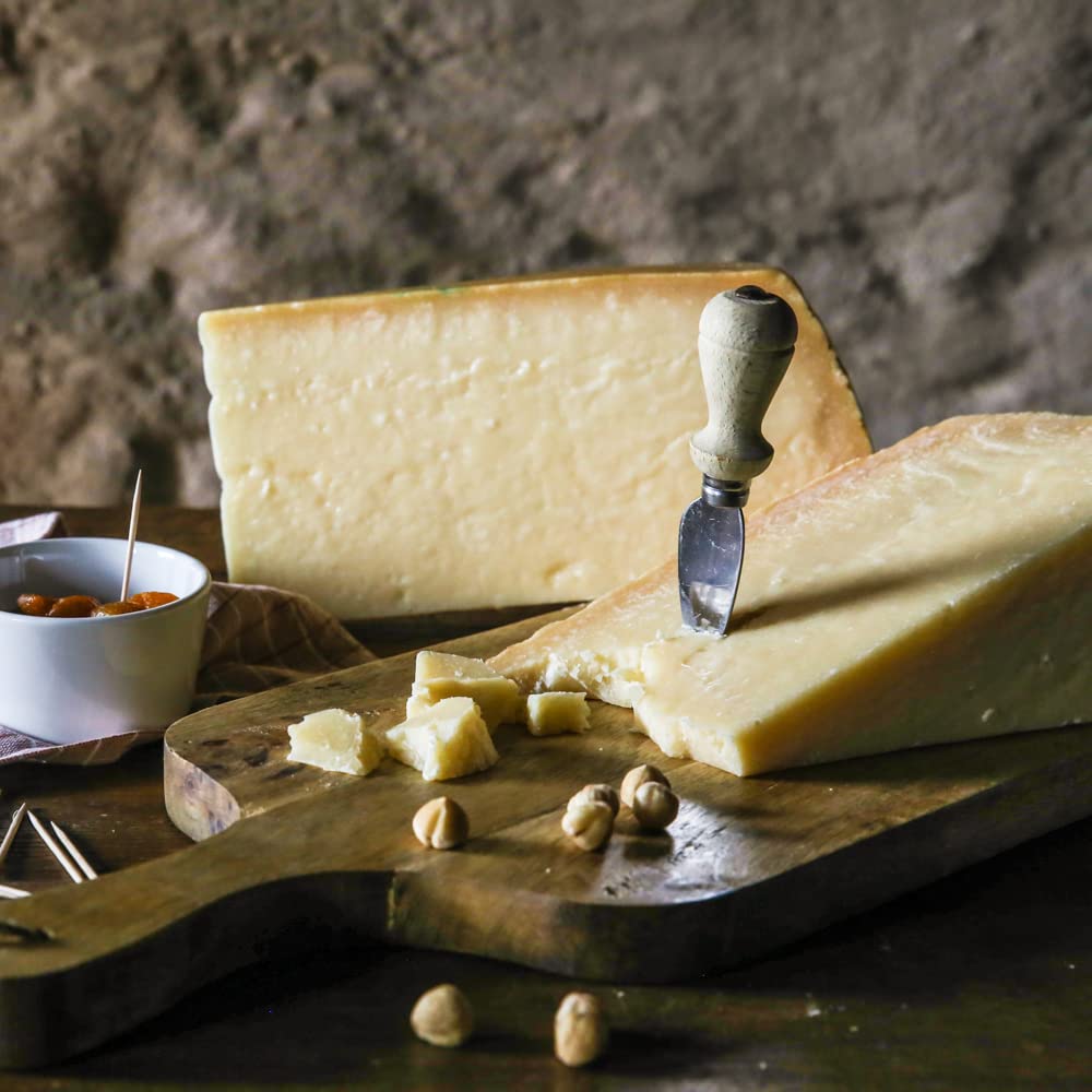 Grana Padano AOP 24 mois, 1 KG, Bêta Caséine A2A2, SANS OMG, Fromage Italien, Lait 100% Italien