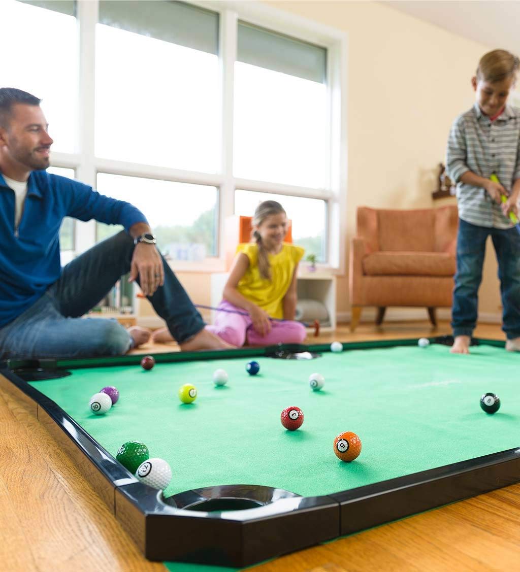 HearthSong Golf Pool Indoor Family GameIncludes Two Golf Clubs, 16
