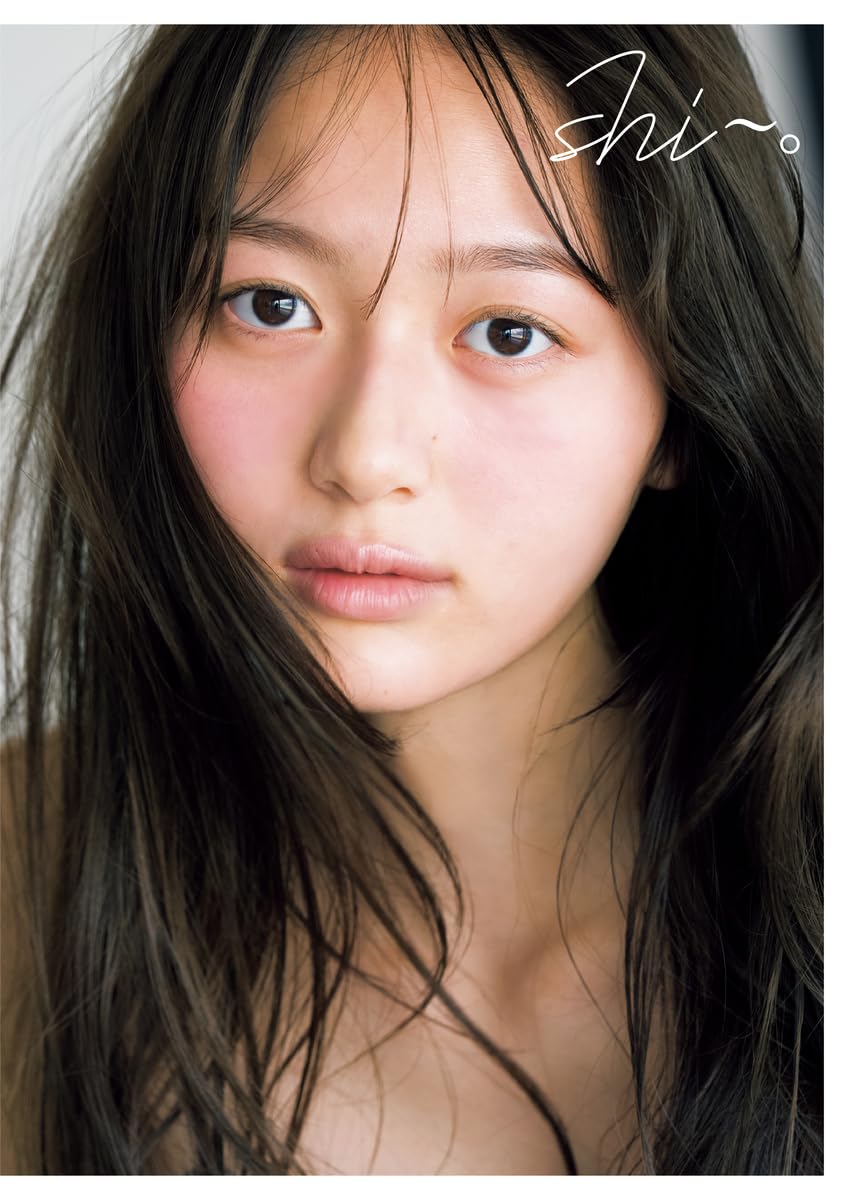 Amazon.co.jp: 加藤栞1st写真集『shi~。』 : 加藤 栞, Takeo Dec.: 本