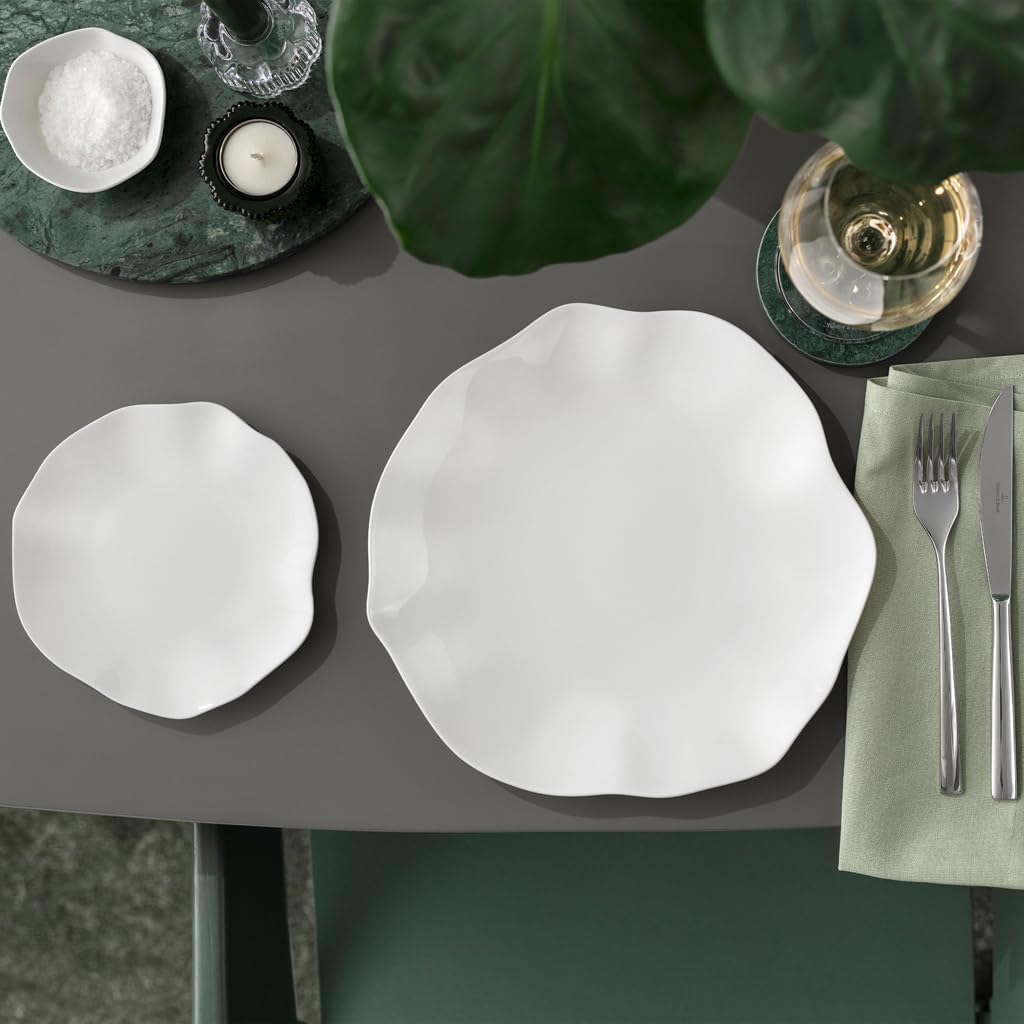Villeroy & Boch – Pura Bread Plate, Approx. 17 × 17 × 2 cm, Pure White, Dishwasher-Safe & Microwave-Safe, Flowing Shape, Premium Bone Porcelain Made in Germany