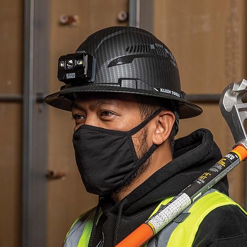 Miniatura 12 de Klein Tools 60347 - Casco duro, ala completa ventilada, clase C, patrón KARBN premium, lámpara recargable, banda acolchada que absorbe el sudor,
