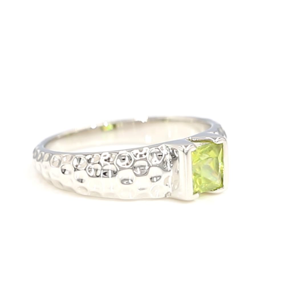 Cavill Sphen Silberring 0,76 Ct quadratischer Prinzesschliff aus Madagaskar in 925er platiniertem Sterlingsilber, moderner Ring mit grünem Sphen, glänzendes Design, Größe 17-21