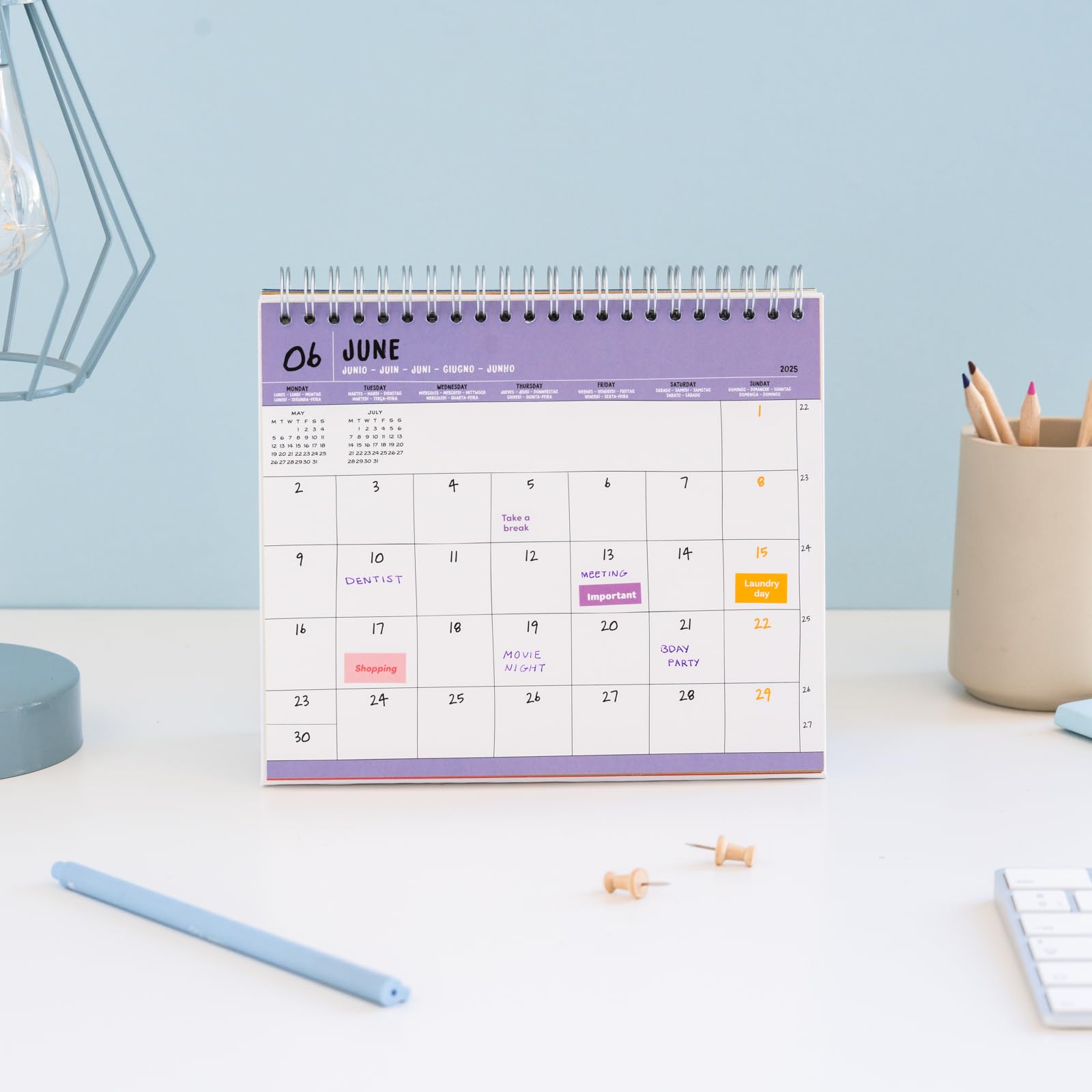 Grupo Erik Garfield Desk Calendar 2025 | 8 x 7 inches - 20 x 17 cm | 12 Month Desk Planner, Desktop Calendar 2025 | Garfield Calendar 2025, Garfield Gifts