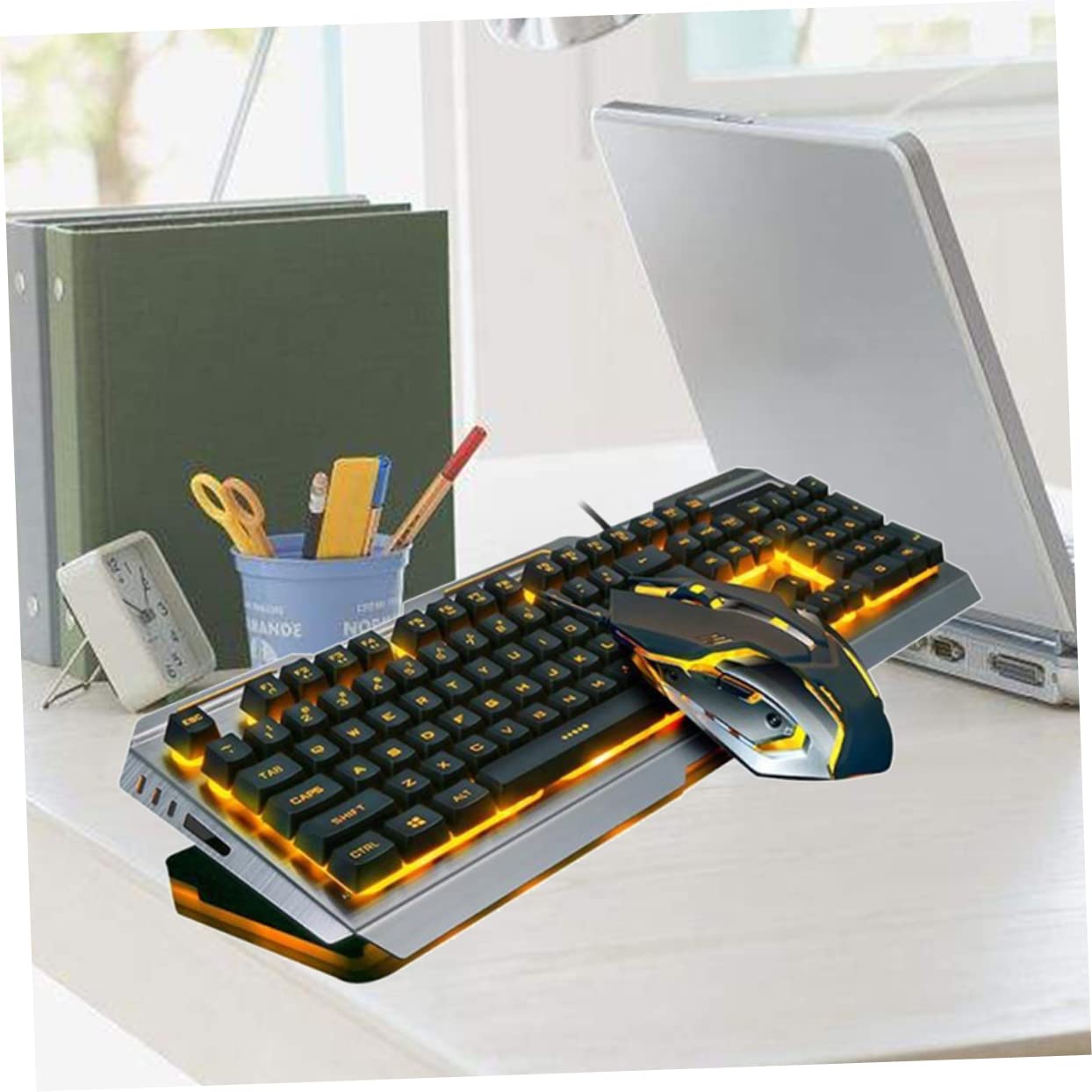 Artibetter Tastiera Meccanica Usb Retroilluminata a Led Gialla Set Mouse Da Gioco Ergonomico, Pulsanti Multimediali Fn, Design Resistente Pannelli Metallici Sabbiati, Per Gamer e Uso Prolungato