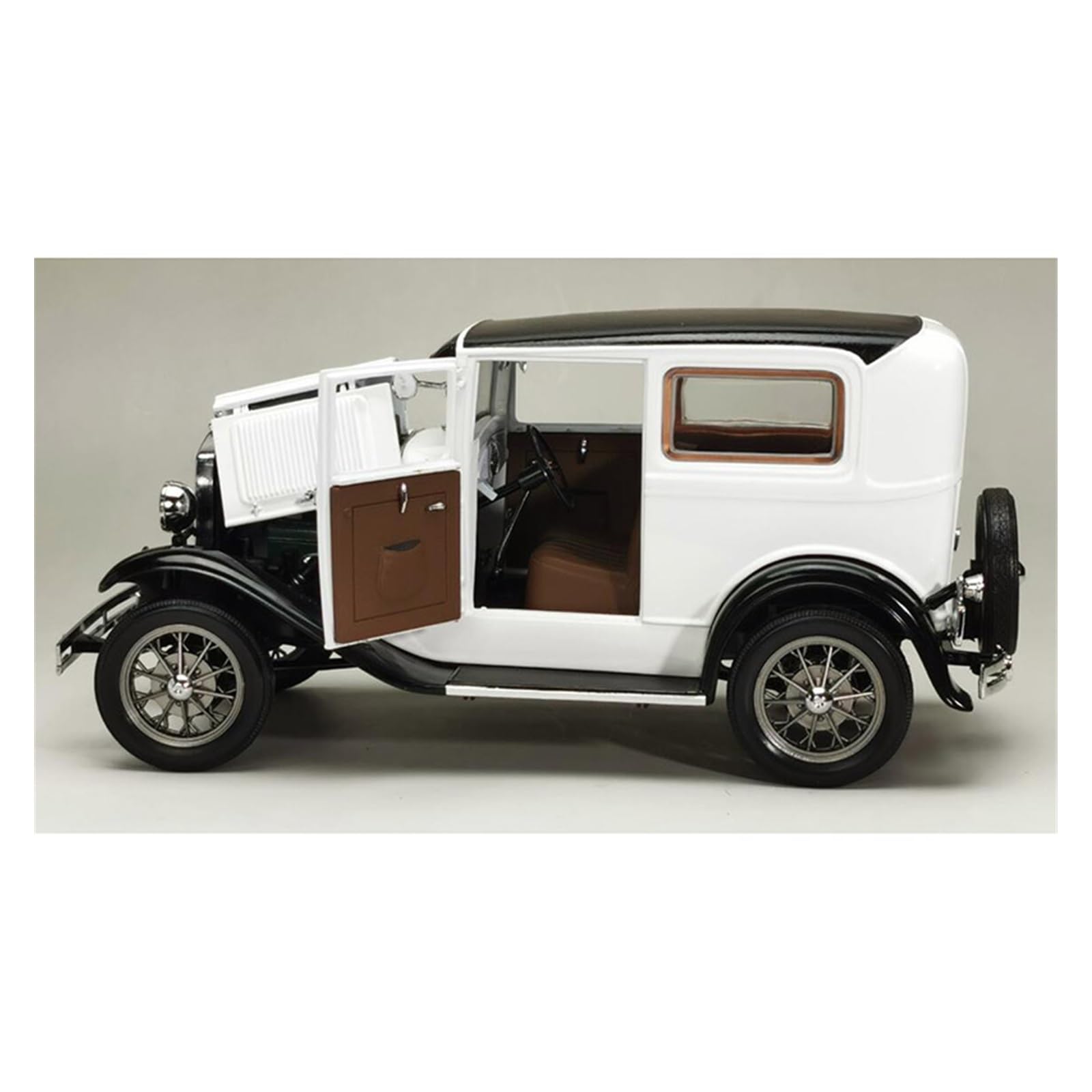 Amazon | ミニカーモデル ダイキャスト 1/18 フォード ダイ