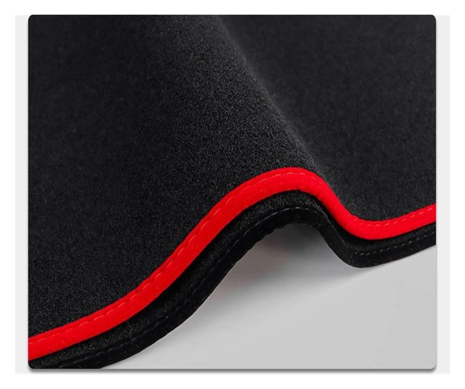 Tapis Tableau De Bord Voiture Skoda Octavia A7 MK3 - Protection Anti-Reflet Noire