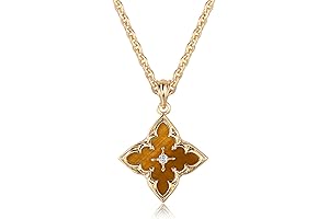Unveil Your Good Fortune with the Gold Clover Necklace
