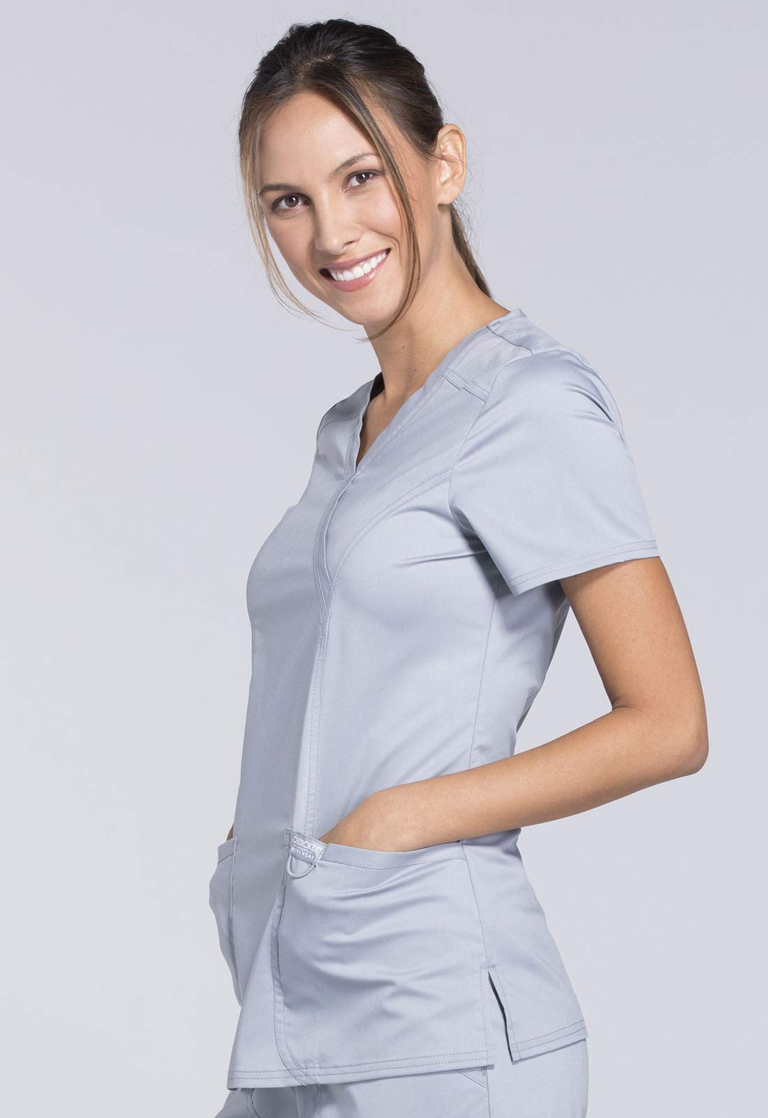 Cherokee Conjunto de uniforme médico para mujer, ajuste clásico moderno WW610 con pantalón de pierna recta y tiro medio, WW110, color gris, talla XS