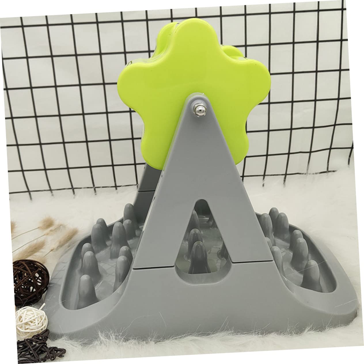 Distributore Automatico di Crocchette per Cani Verde in ABS, Leggero e Facile da Pulire, Design Rotante per Addestramento e Pappa Quotidiana
