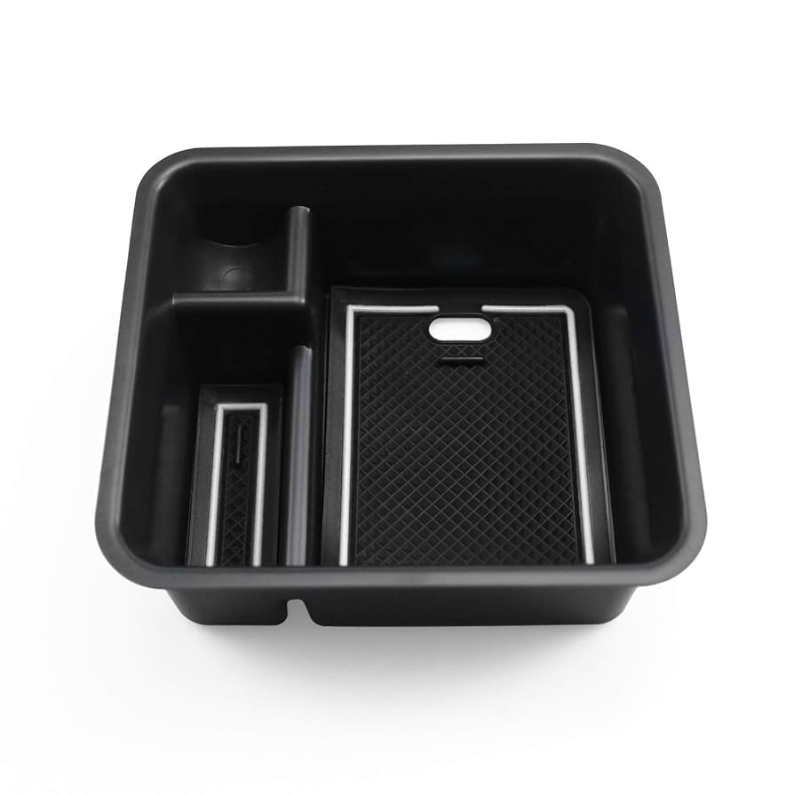 TRF102 TA06R ラジコンカー＆小物部品（収納運搬ケース付） TRF102