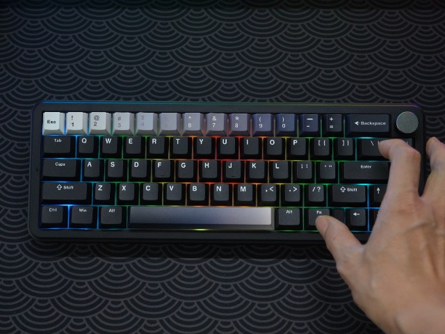 Amazon | YUNZII B68 65％ ワイヤレスメカニカルキーボード ゲーミング