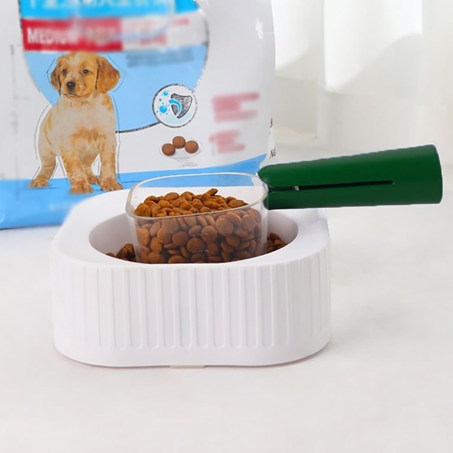 Dosatore Crocchette Per Cani Misurino Paletta Cibo - Verde, 1 Pezzo, Secco e Gatti Cucchiaio di Misurazione con Clip, Bilancia da Cucina, Dispensatore Animali Domestici