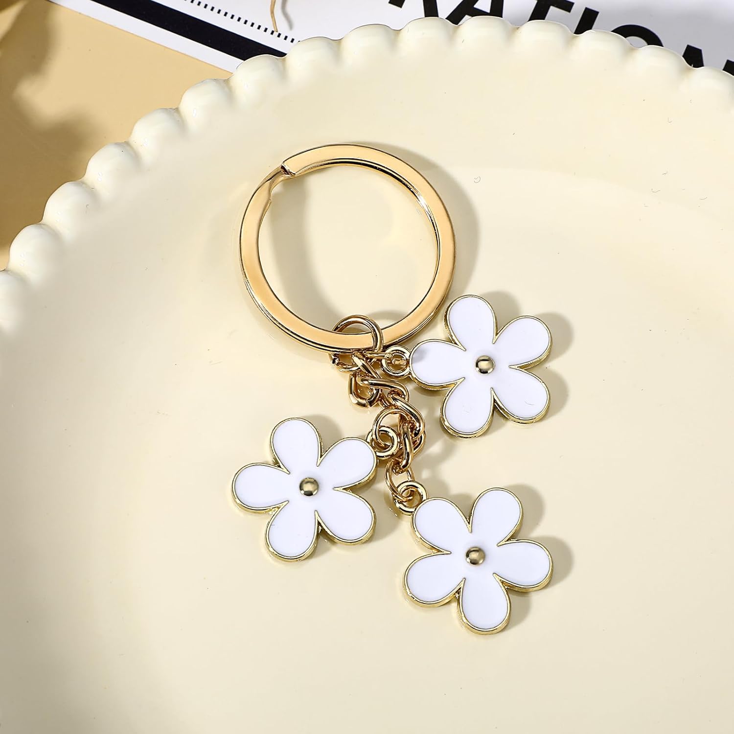 Flower Keychain, Cute Keychains Flowers Charms Enameled Keychain Sweet Aesthetic Keychains Charms Preppy Accessories Bag Purse Charm Gold Key Chain Charm Tassel Keyring for Women Girls Bag - Image 6