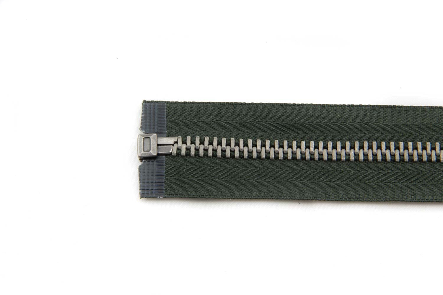 NTS-Nähtechnik 1 Cremallera | 6 Mm Divisible Metal Krampe Verde Oliva 55 Cm