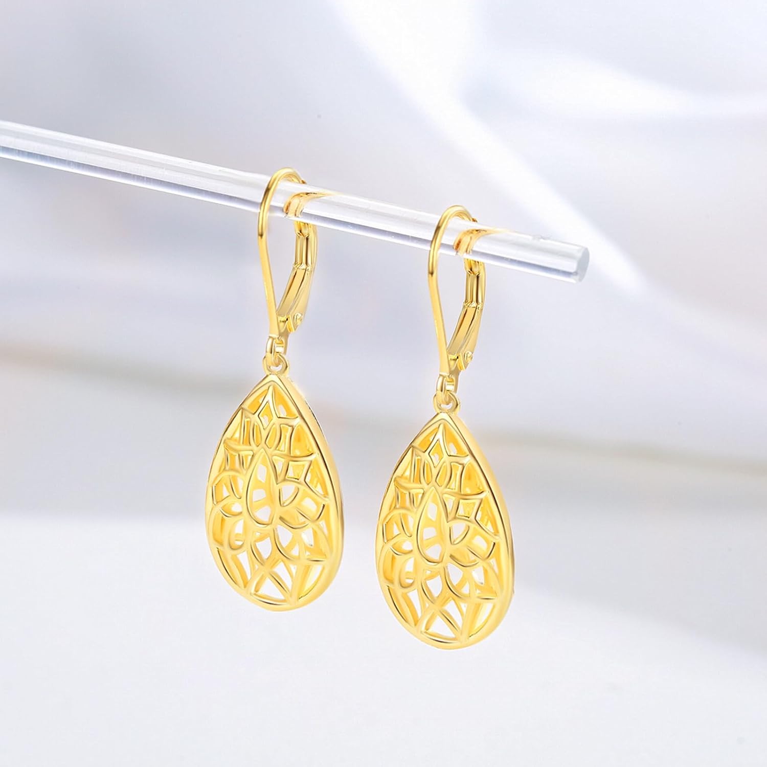 フィリグリー イヤリング レディース 925スターリングシルバー ゴールドメッキ ティアドロップ ダングル ドロップ レバーバック