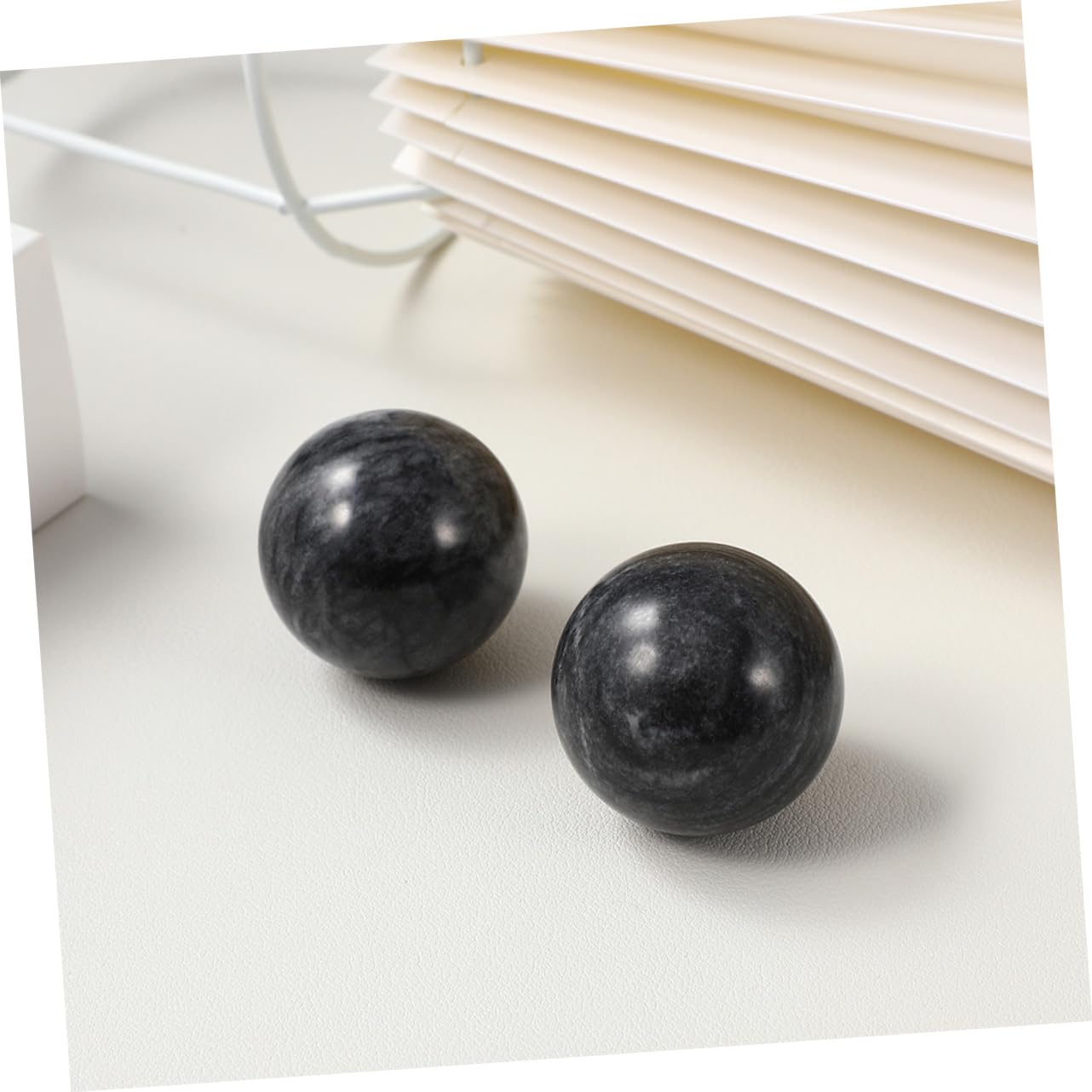 FOMIYES 5 Sätze Den Ball Drehen Hand Ball Em Handball Hand Massage Ball Handmassage Ball Sensorische Bälle Silberne Kugeln Handballen Massieren Tragbare Kugel Stein Black 4 Stücke * 5