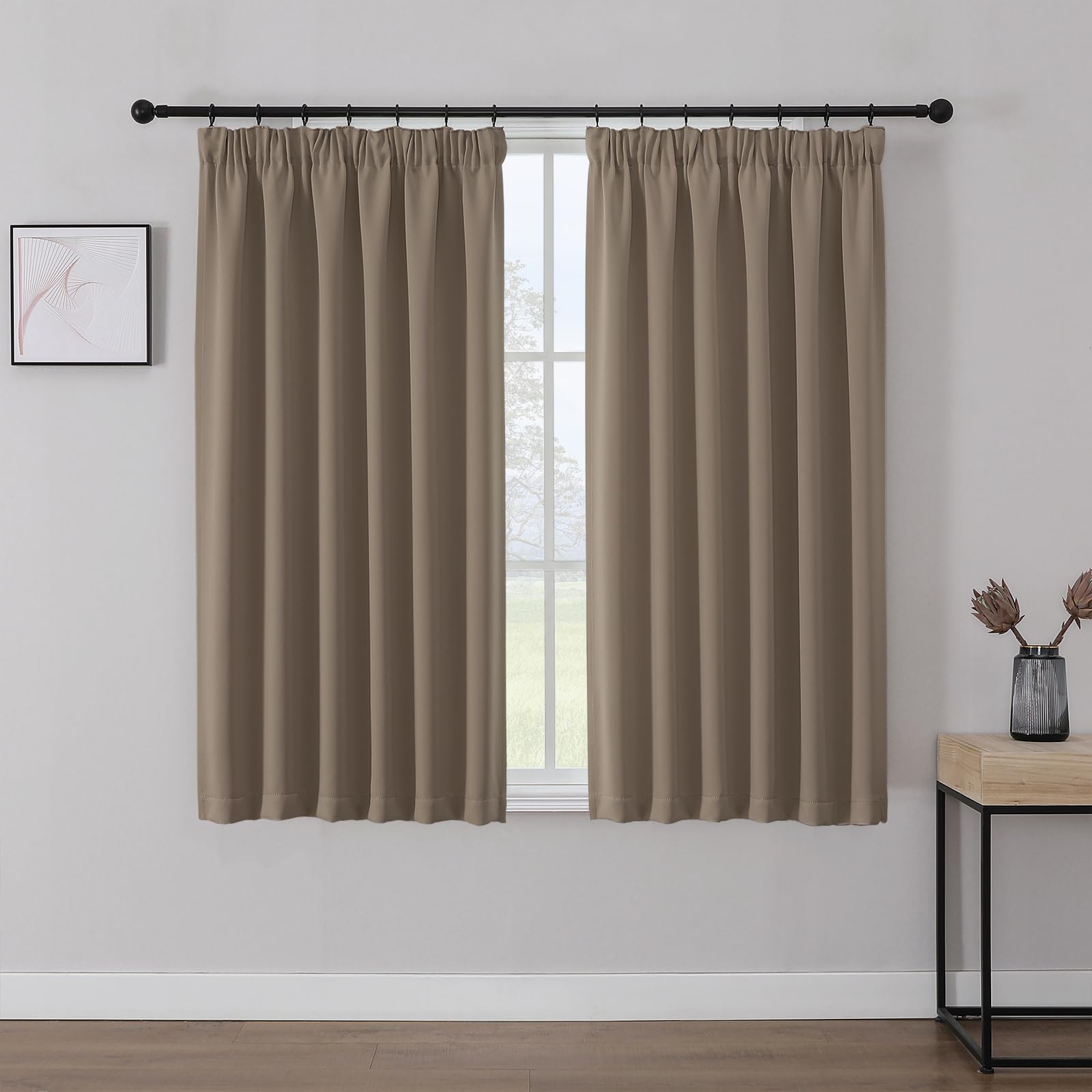 Joydeco Gardinen mit Kräuselband Blickdicht Vorhänge Schienensystem Verdunkelungsvorhang mit Haken Thermovorhang Kälteschutz Schlafzimmer Wohnzimmer 2er Set 137x117cm Sandfarbe