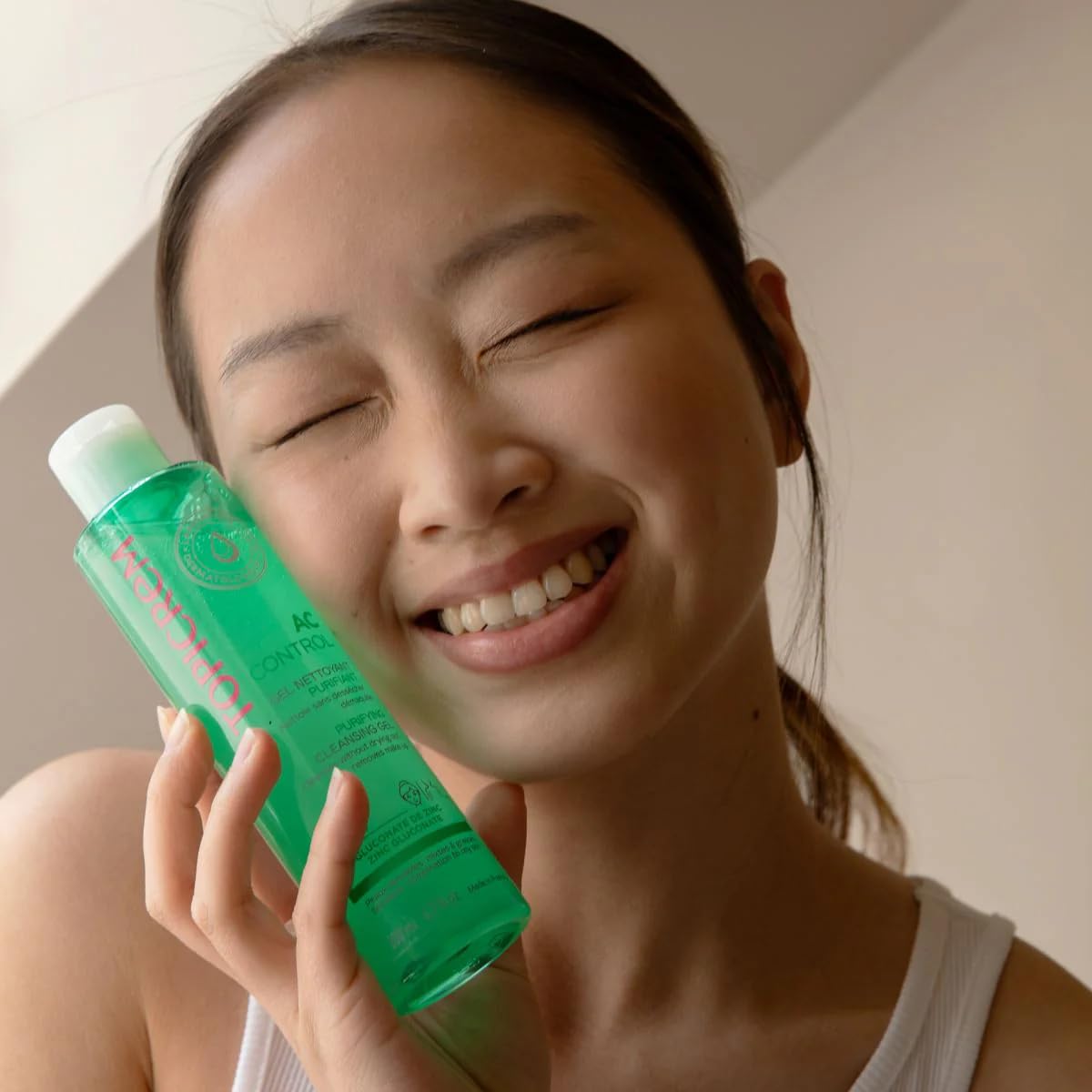 Topicrem - AC Gel Nettoyant Purifiant - Nettoie, Démaquille, Purifie - Peaux Sensibles, Mixtes à Grasses, Adolescents et Adultes - Fabrication Française - 400 ml