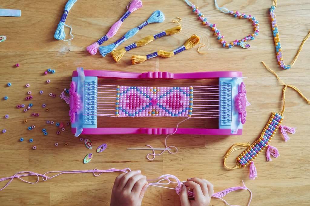 Ravensburger 23540 - Telar de perlas de Disney Princesses - Ocio creativo - Creación de joyas - a partir de 5 años